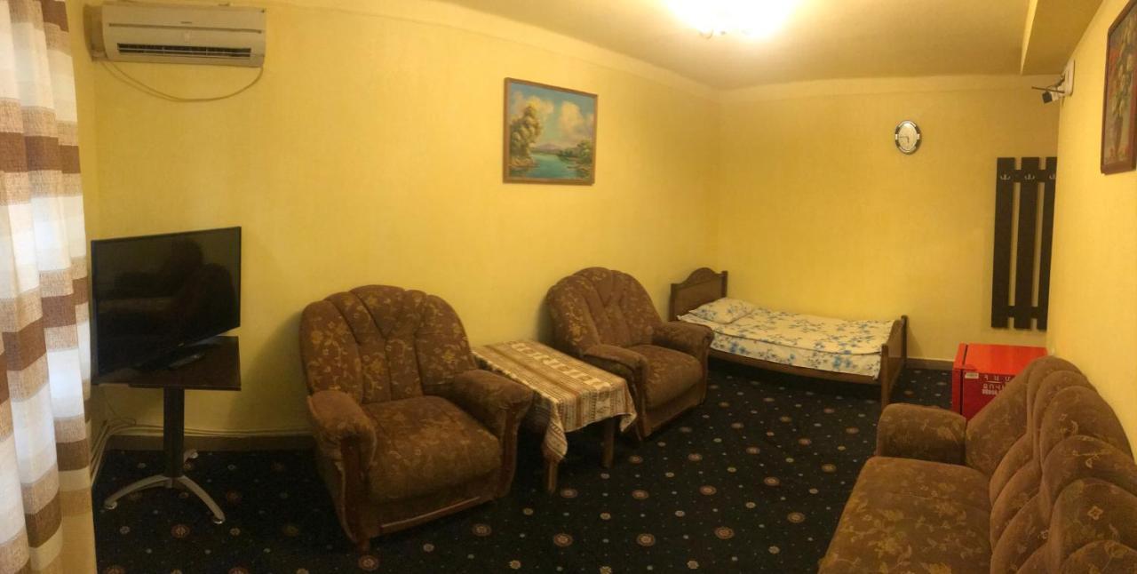 Best Hostel Republic Square Jerevan Eksteriør billede